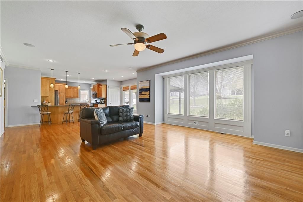 9626 Falcon Valley Drive — photo 4
