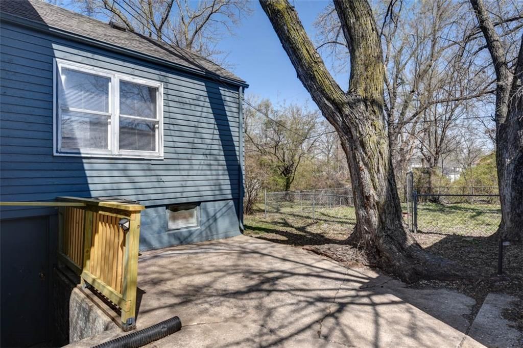 10126 Golf Avenue — photo 30