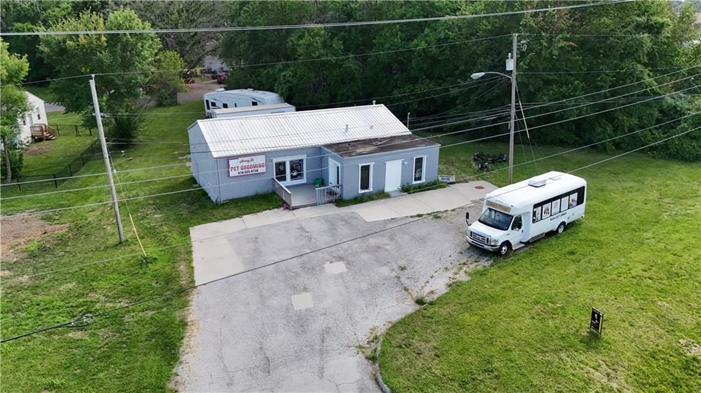 813 SW Oldham Boulevard — photo 31