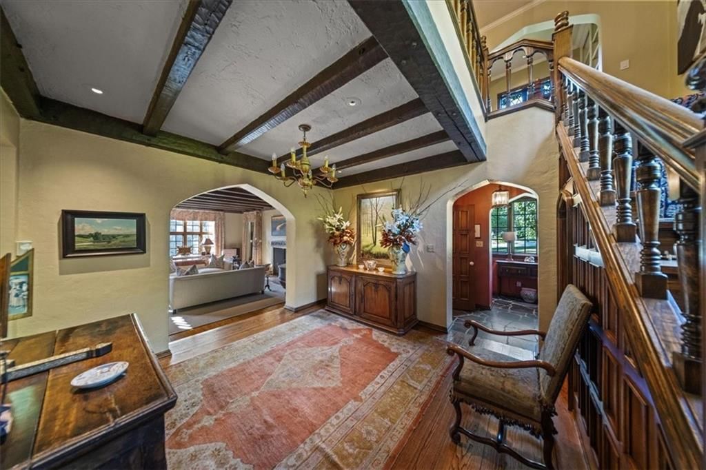 5800 Brookbank Lane — photo 33