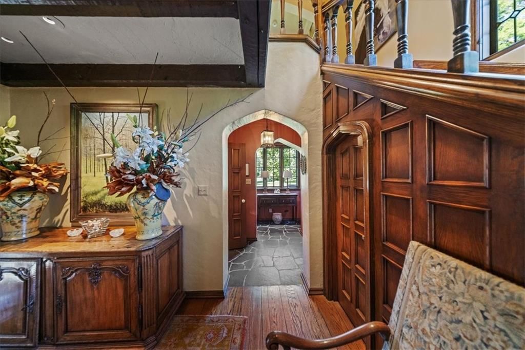 5800 Brookbank Lane — photo 34