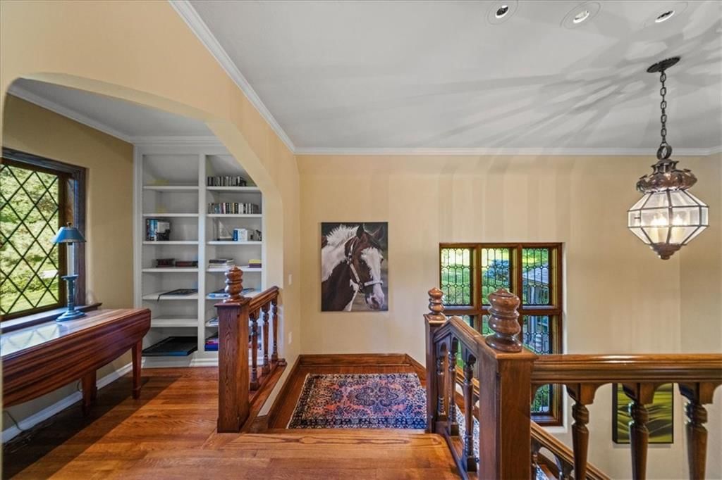 5800 Brookbank Lane — photo 36