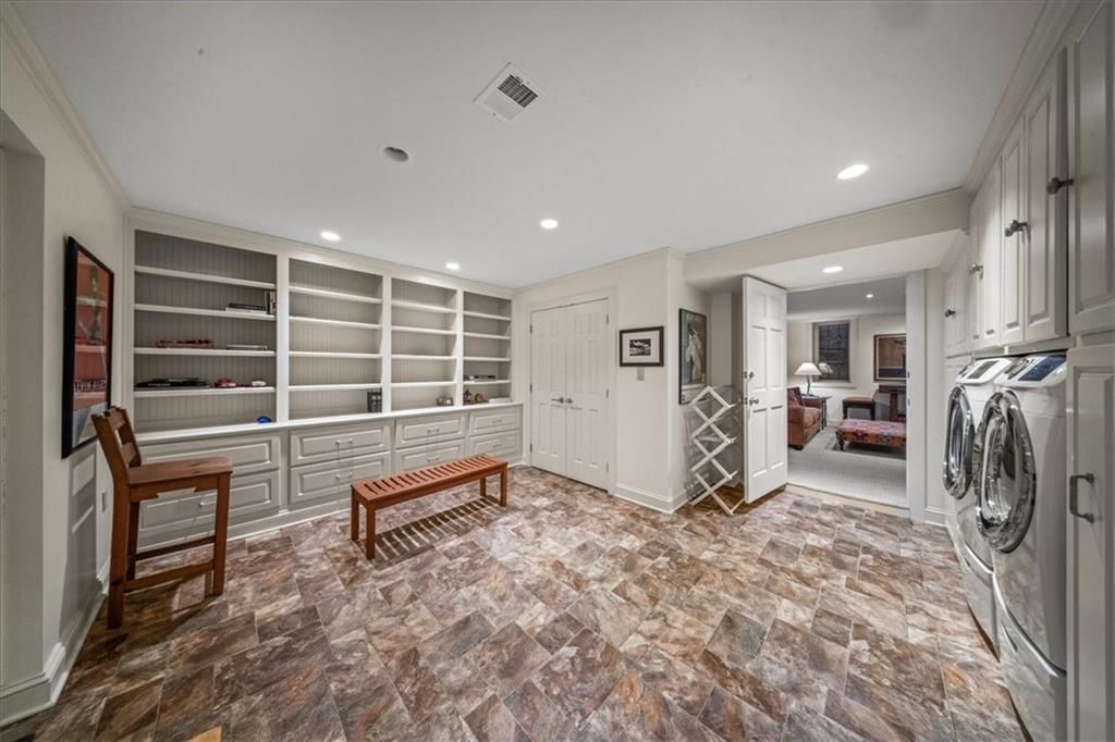 5800 Brookbank Lane — photo 62