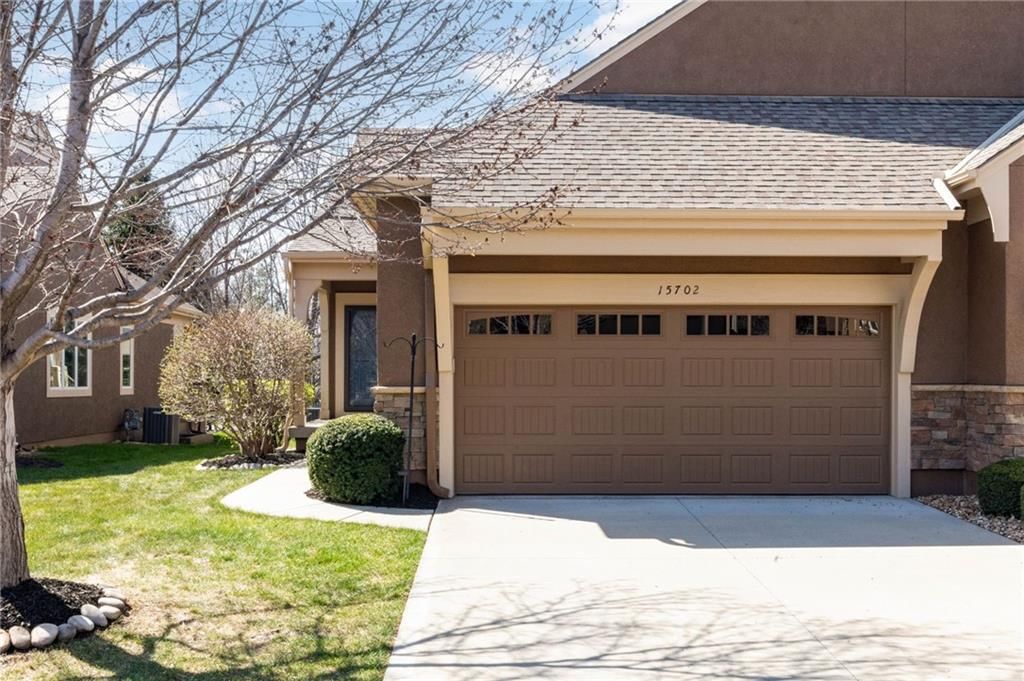 15702 Lowell Lane — photo 4