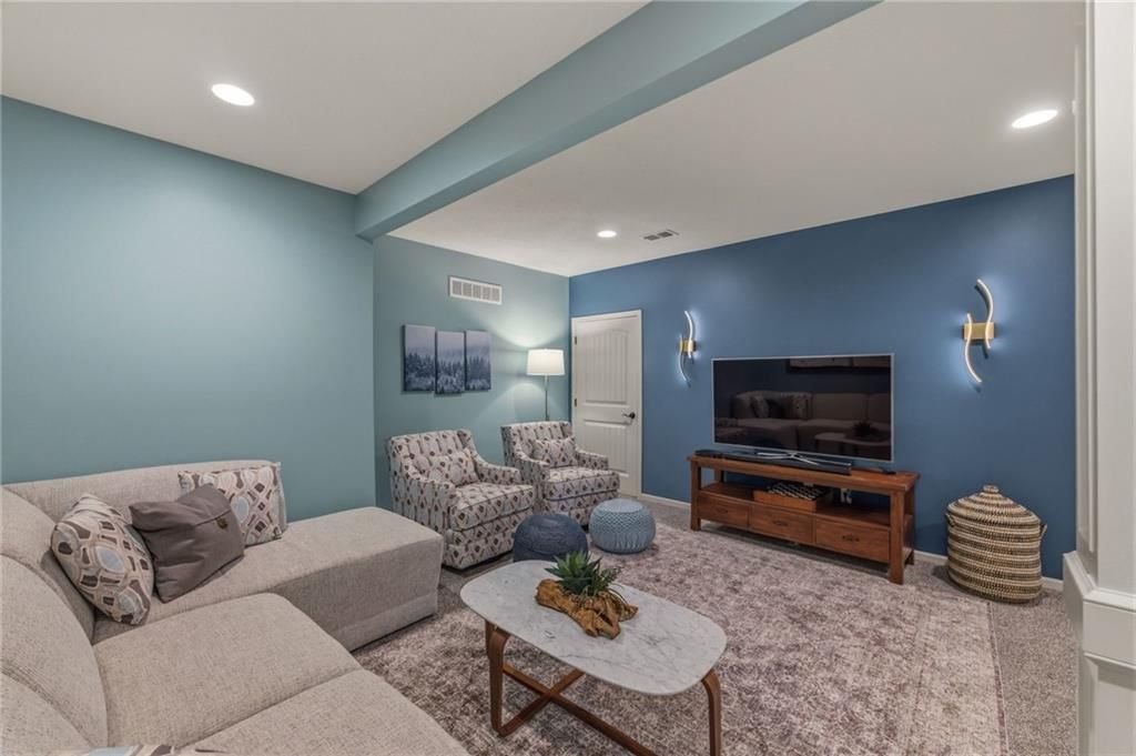 15702 Lowell Lane — photo 45