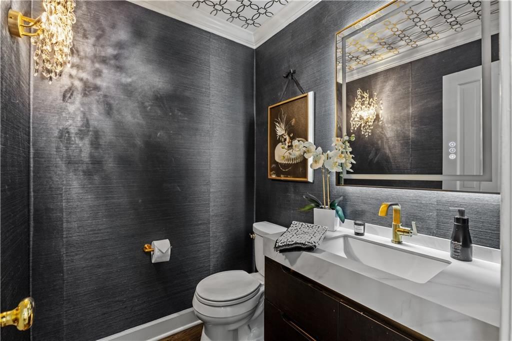 1109 W 47TH Street — photo 12