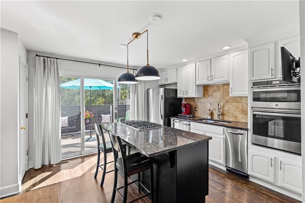 1109 W 47TH Street — photo 14