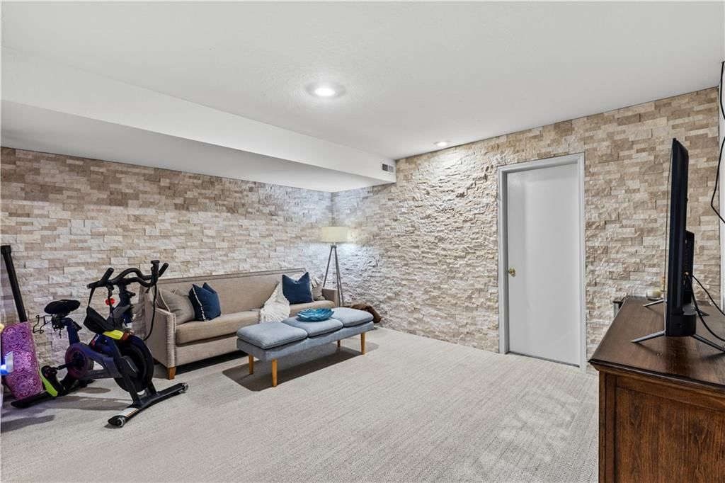 1109 W 47TH Street — photo 19