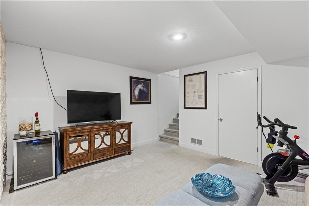 1109 W 47TH Street — photo 20