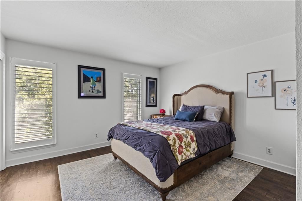 1109 W 47TH Street — photo 23