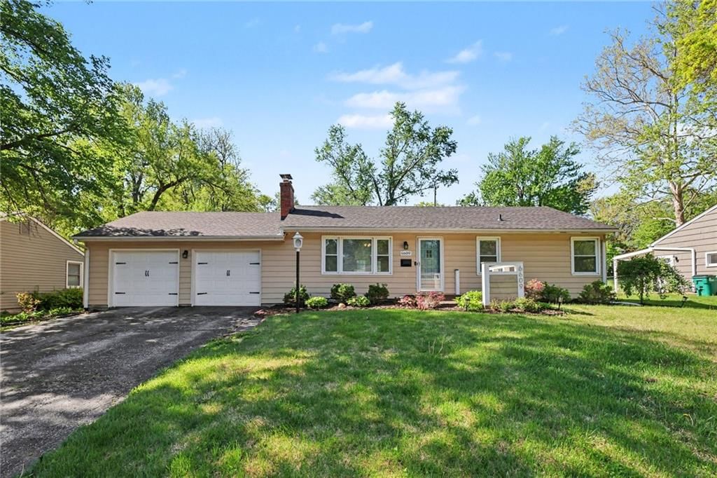 6609 W 72nd Terrace, Overland Park, KS