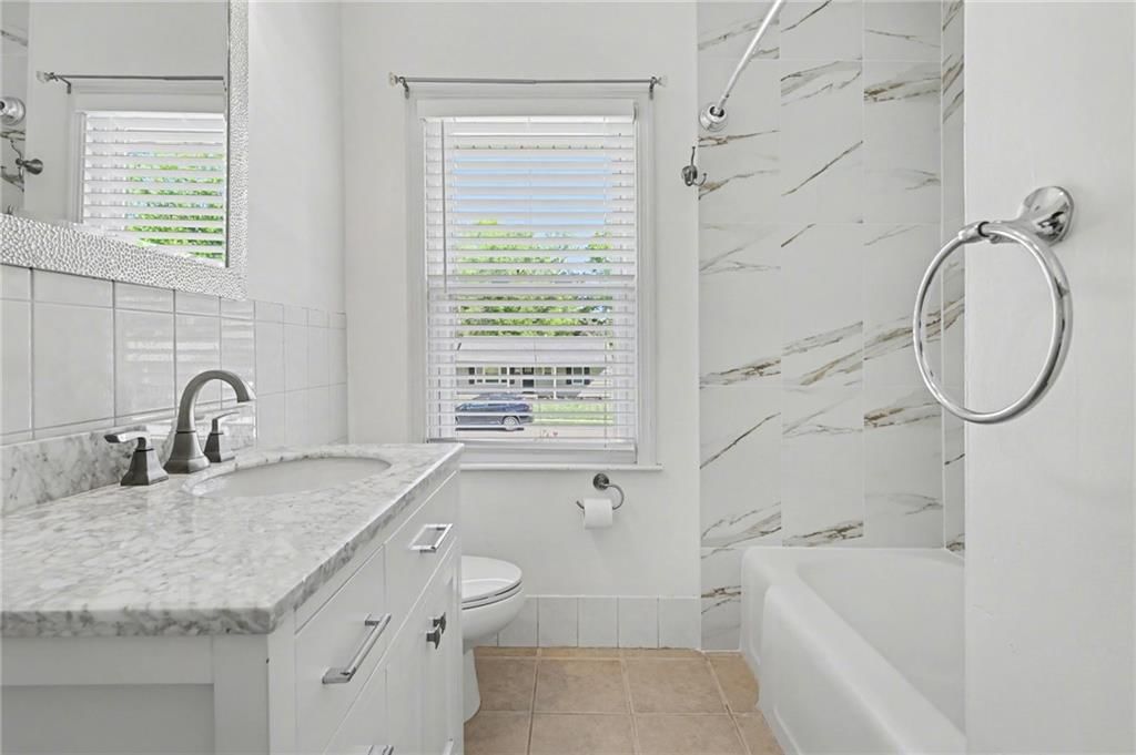 6609 W 72nd Terrace — photo 11