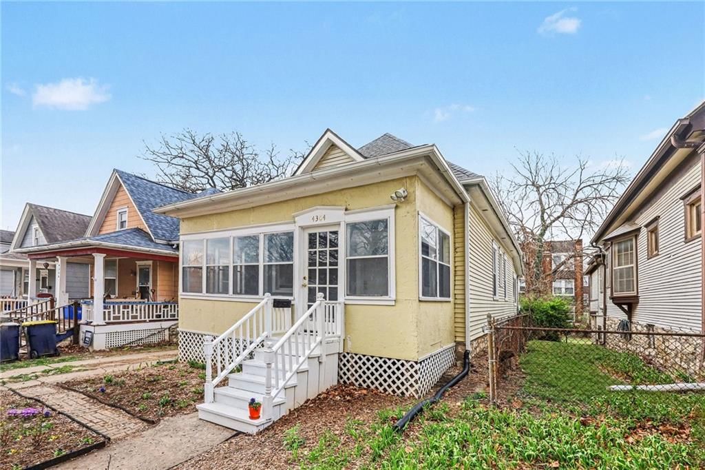 4304 HOLMES Street — photo 2