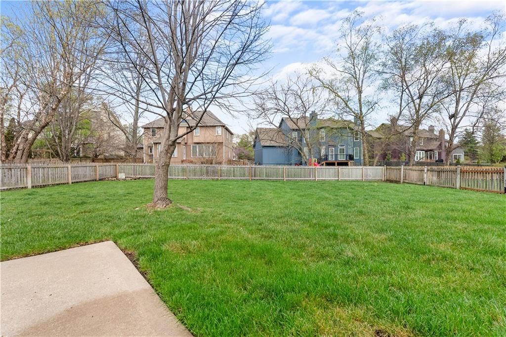 14614 Floyd Street — photo 44