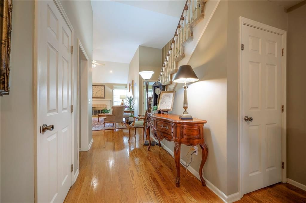 12704 W 117th Street — photo 3