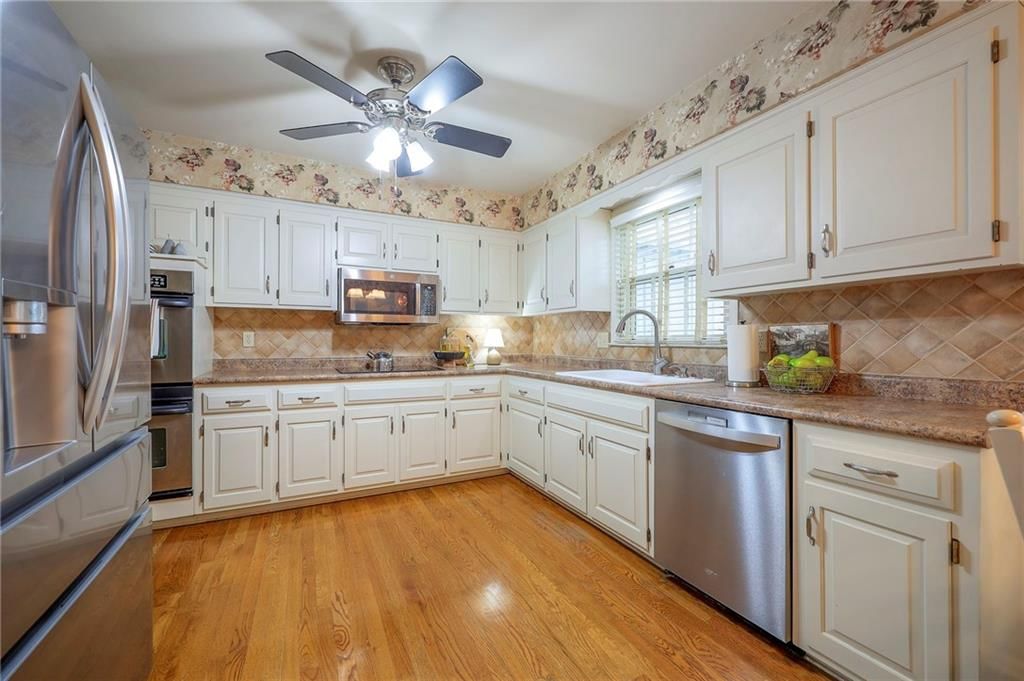 12704 W 117th Street — photo 13