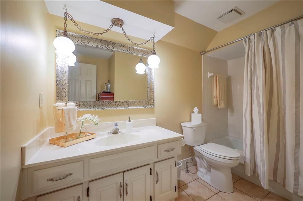 12704 W 117th Street — photo 20