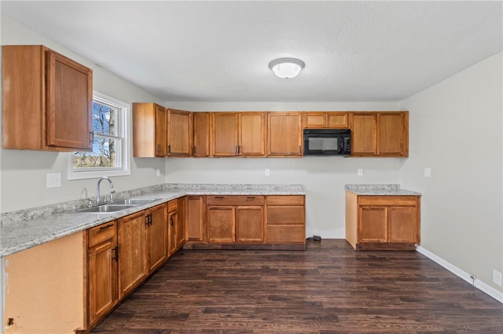 8800 SE 69 Highway — photo 11