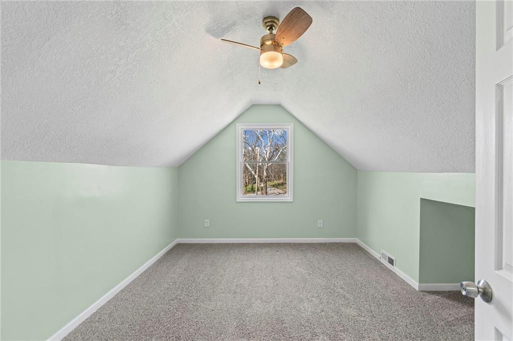 8800 SE 69 Highway — photo 19