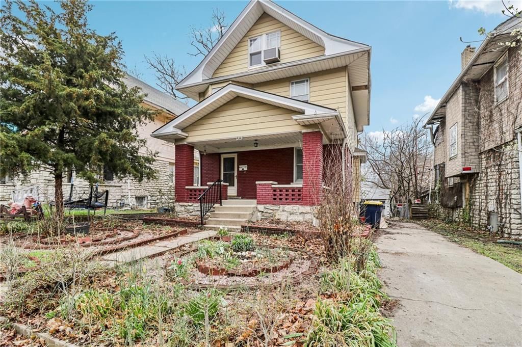 311 Lawn Street — photo 2