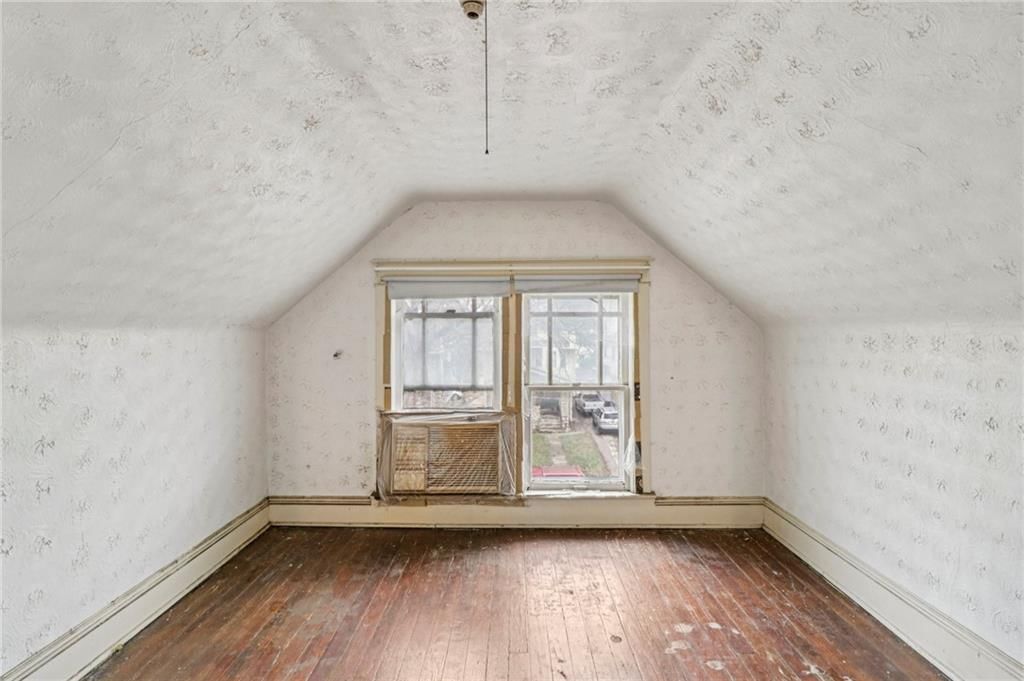 311 Lawn Street — photo 27