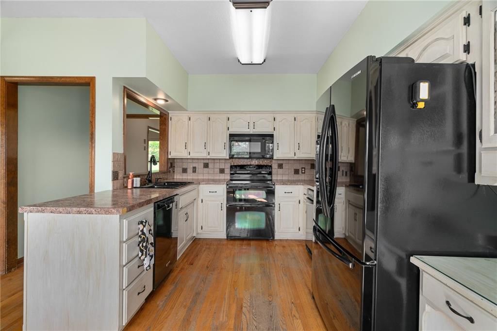 15367 Monrovia Street — photo 18
