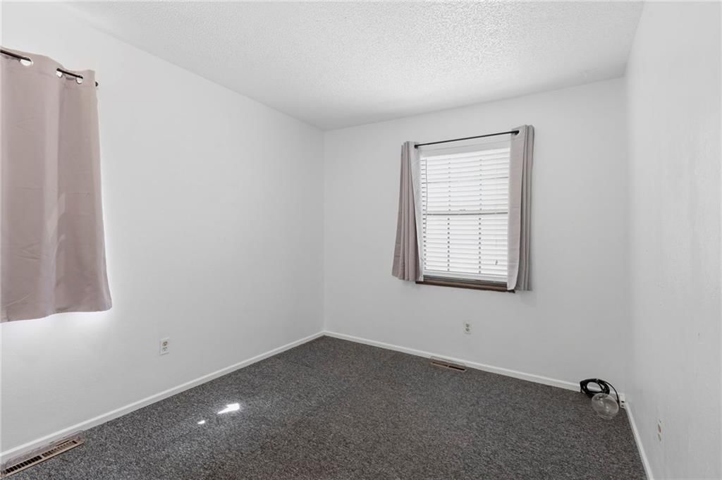 5212 NW Downing Street — photo 14