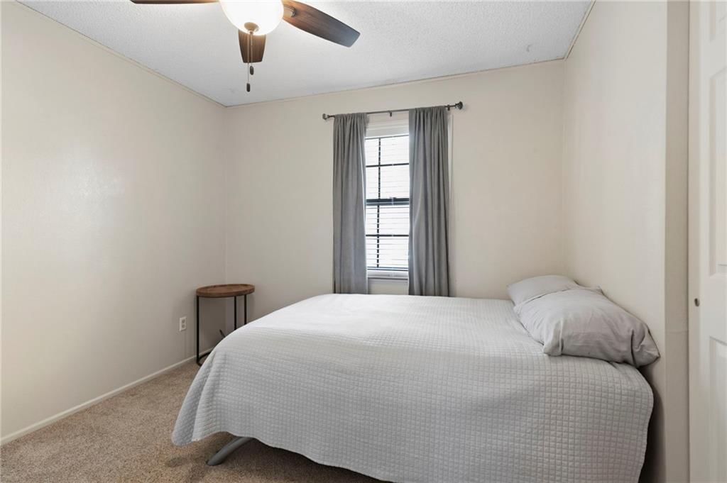 5212 NW Downing Street — photo 20