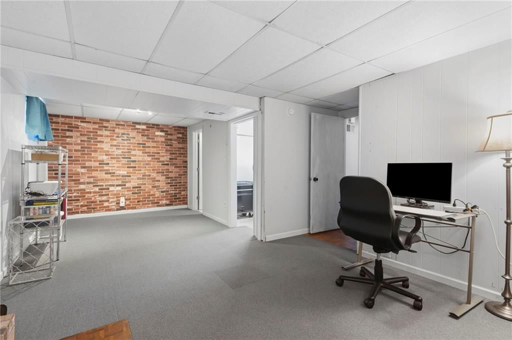 5212 NW Downing Street — photo 24