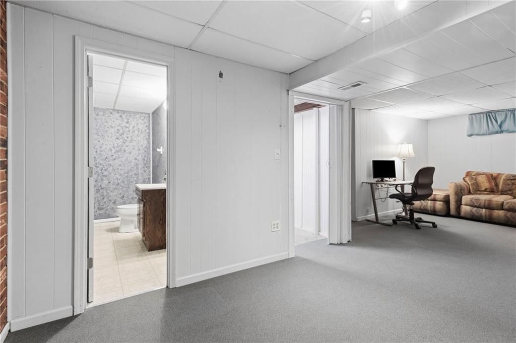 5212 NW Downing Street — photo 28