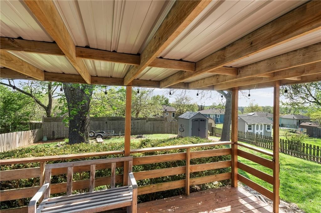 5212 NW Downing Street — photo 31