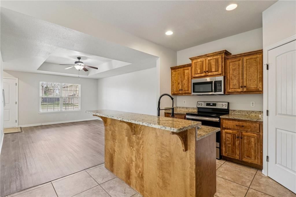 527 S Poplar Street — photo 12