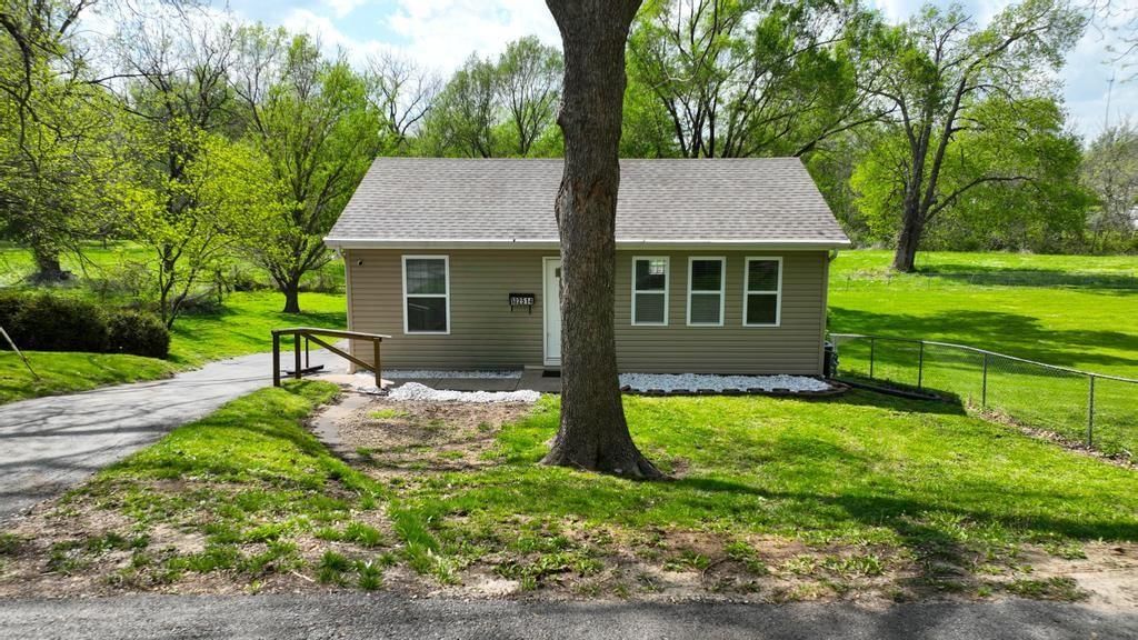 2514 S Race Avenue — photo 5