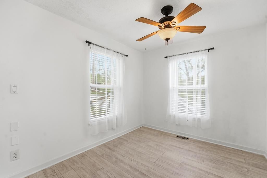2514 S Race Avenue — photo 9