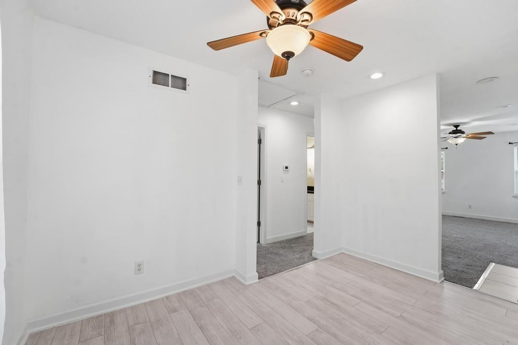 2514 S Race Avenue — photo 13