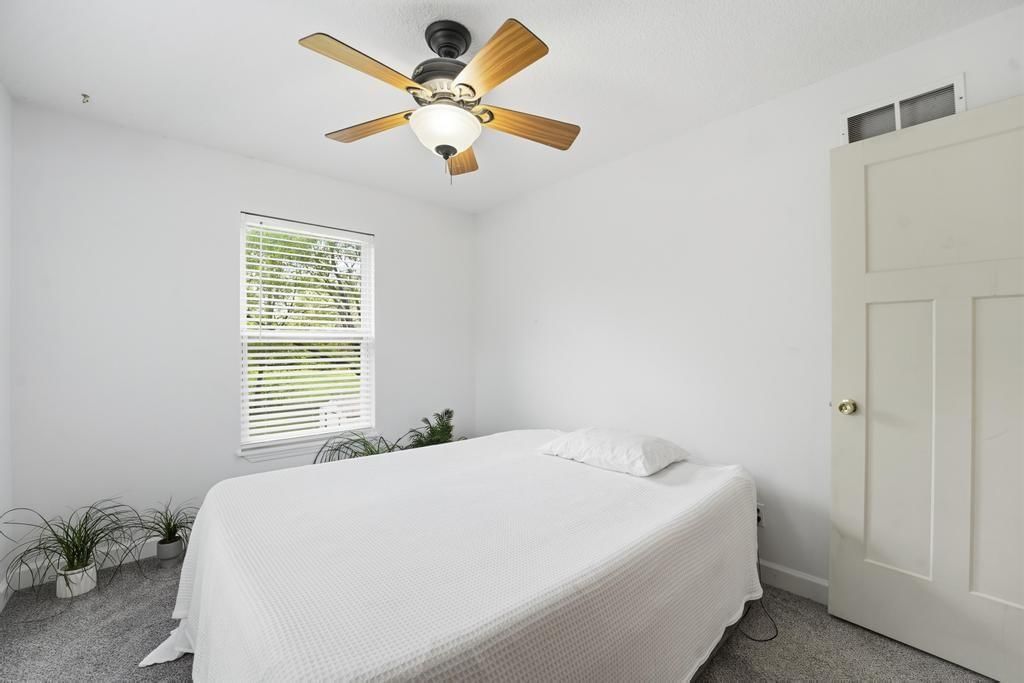 2514 S Race Avenue — photo 16