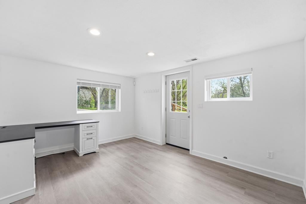2514 S Race Avenue — photo 29