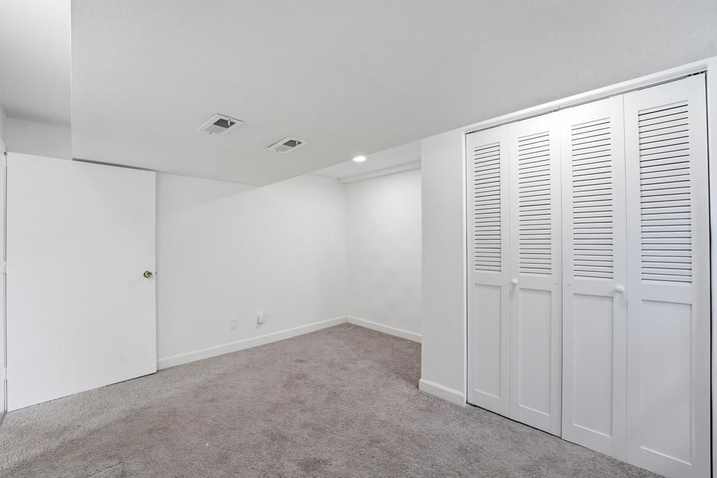2514 S Race Avenue — photo 33