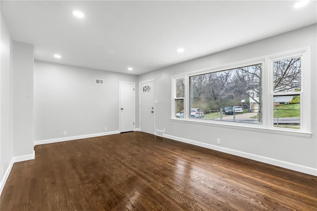 2415 N 53rd Street — photo 3