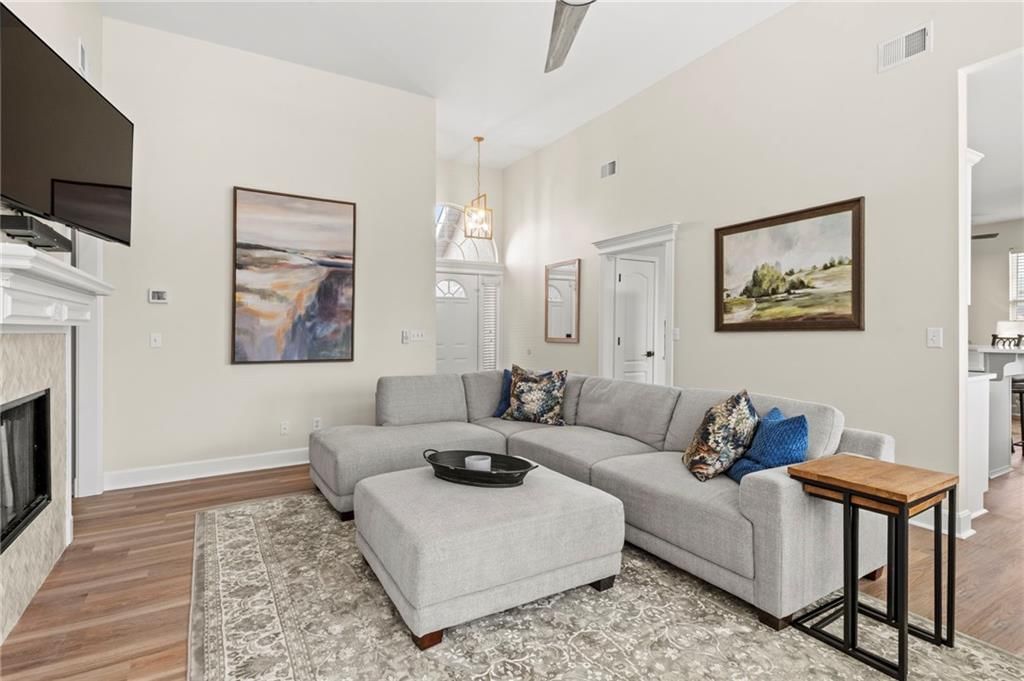 909 SE 13th Street — photo 3