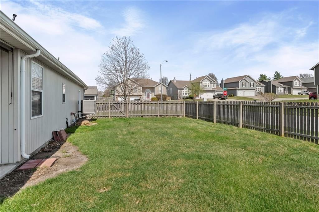 909 SE 13th Street — photo 35