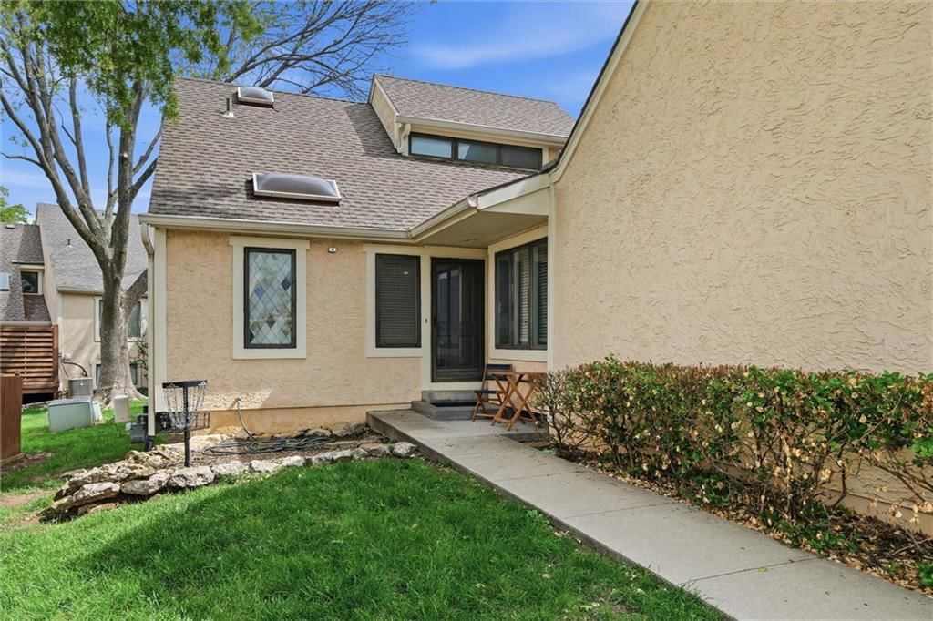 8543 Westgate Street — photo 2