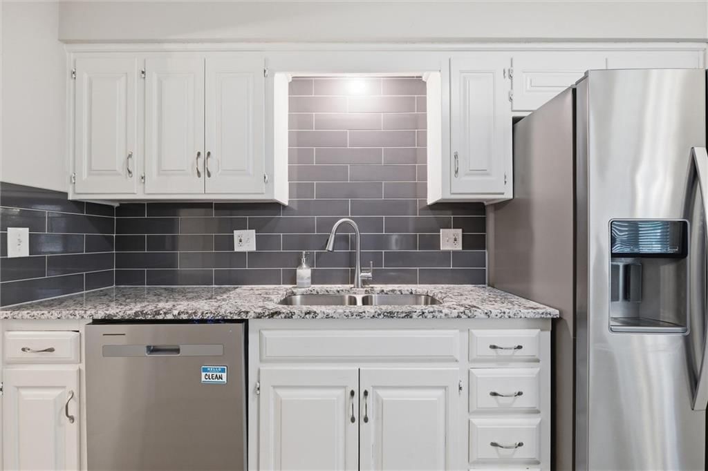 8543 Westgate Street — photo 13
