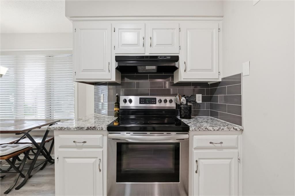 8543 Westgate Street — photo 15