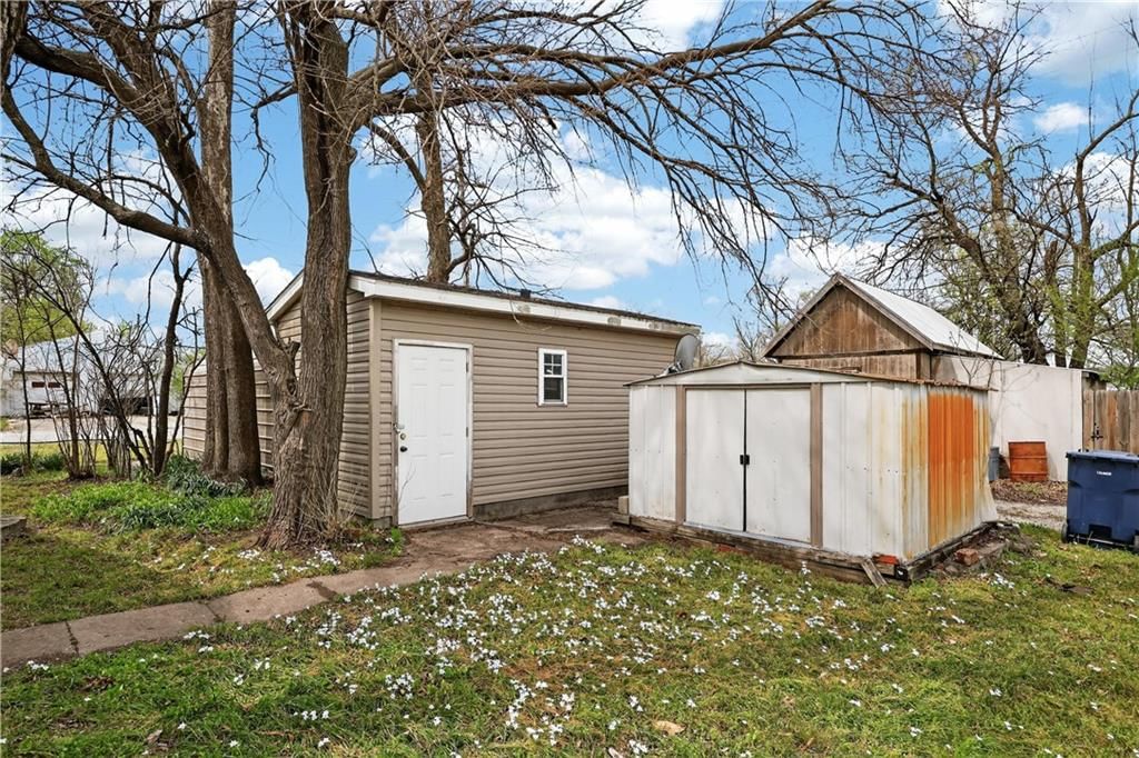 202 N Delaware Avenue — photo 43