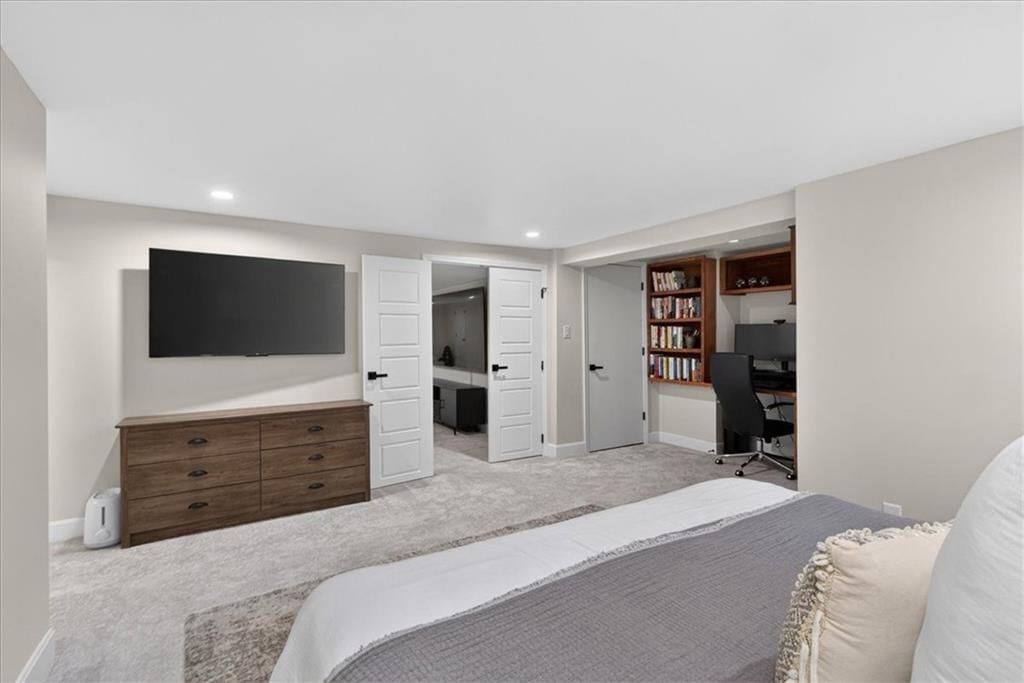 7616 W 98th Terrace — photo 39