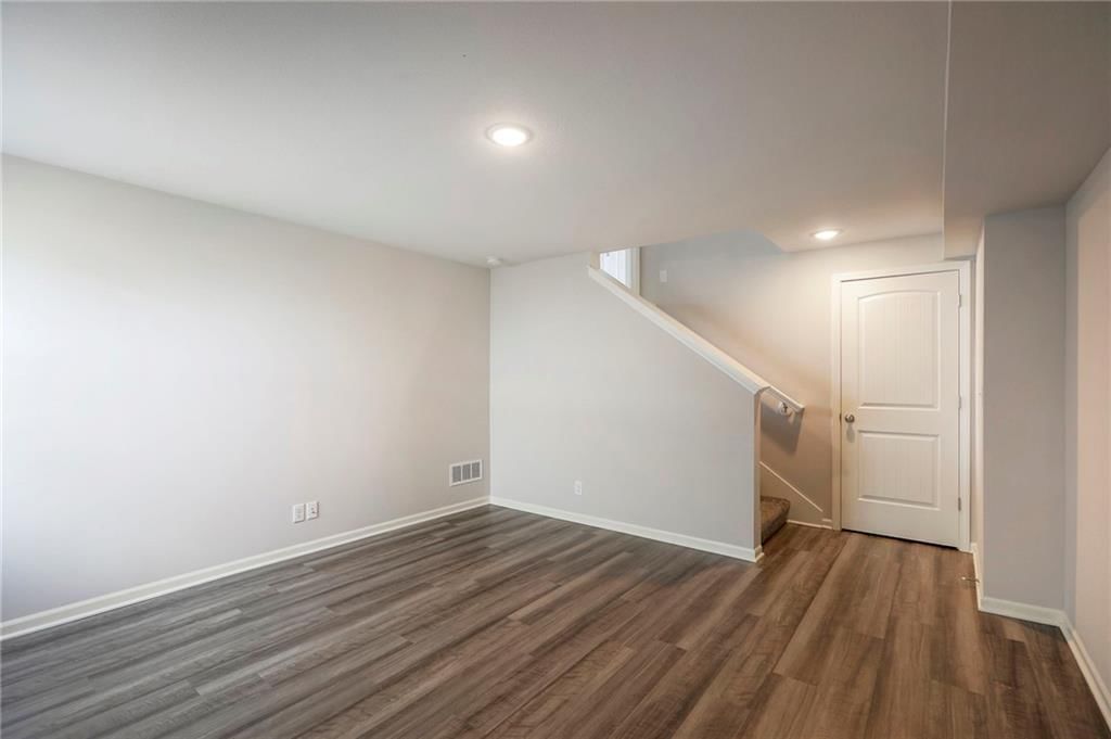 721 Shane Lane — photo 31