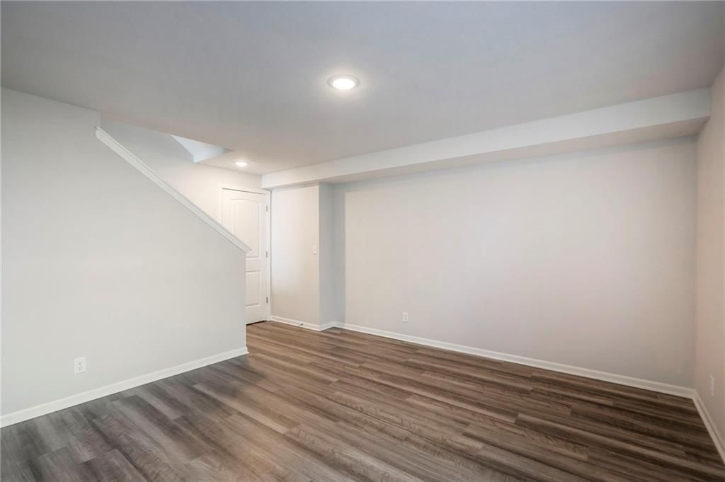721 Shane Lane — photo 32