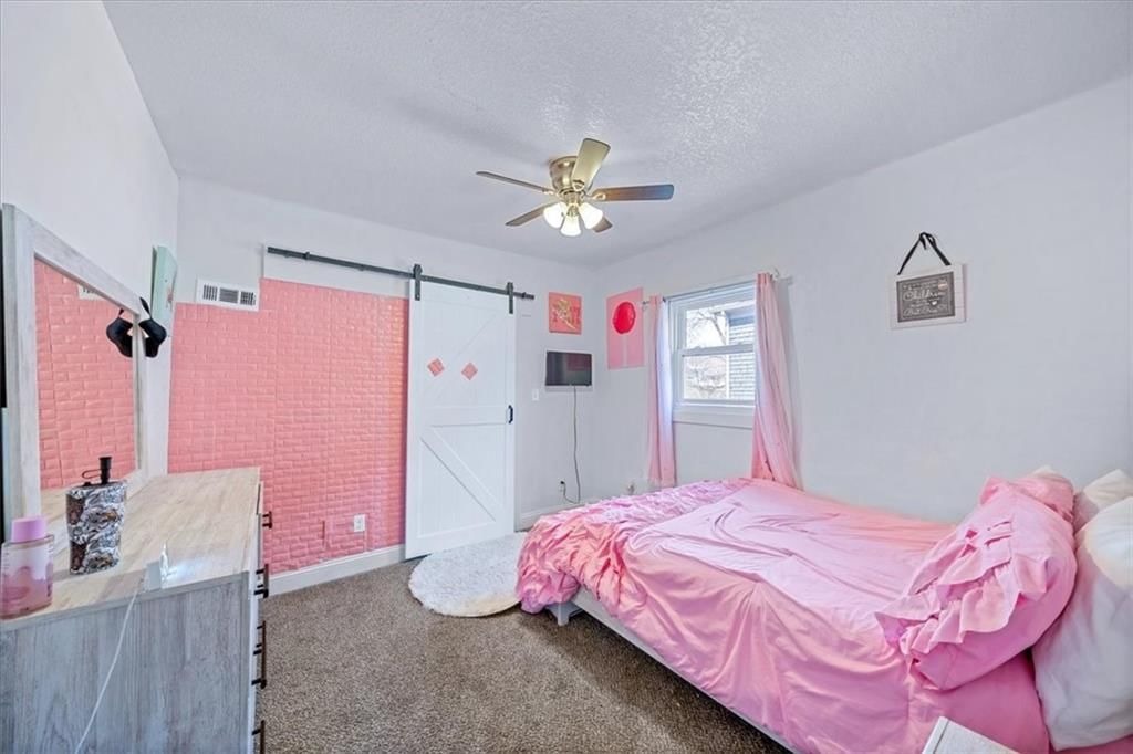 4130 Troost Avenue — photo 17