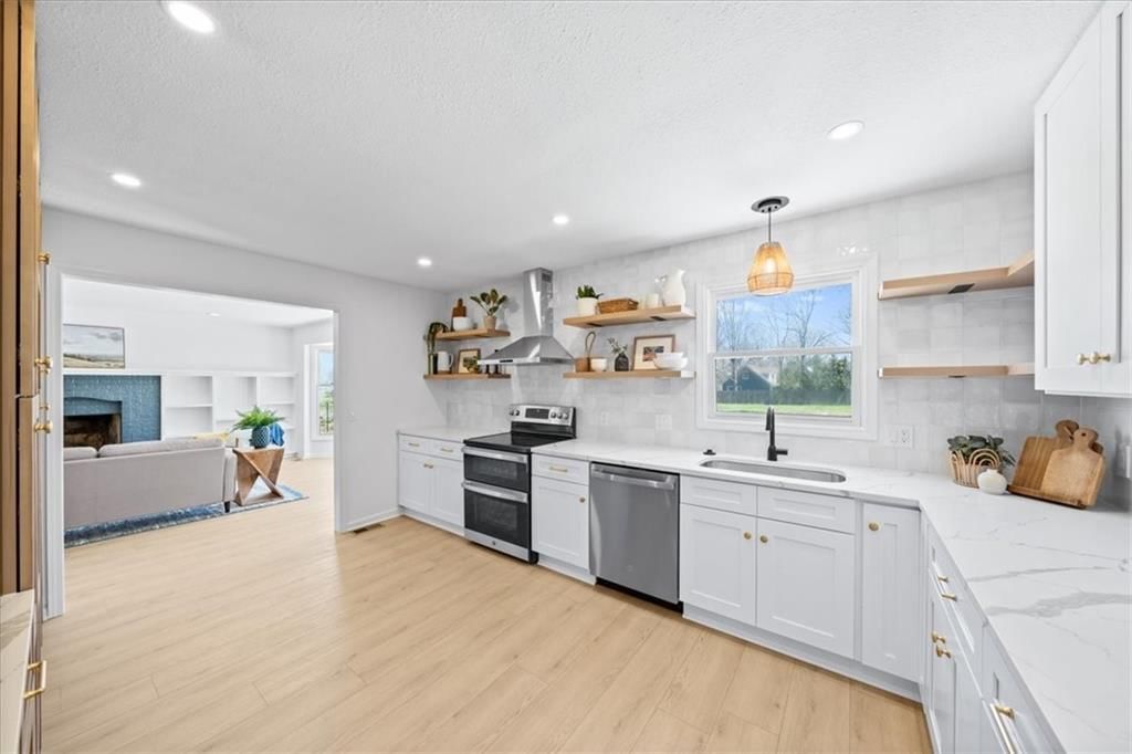 15327 Oakmont Street — photo 11